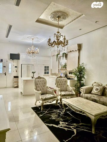 דו משפחתי, אנגל, נווה דוד, רמלה