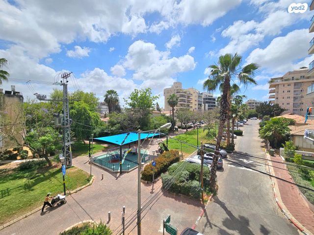 דירה, שדרות הקונגרס, אזור הבילויים, רמת גן