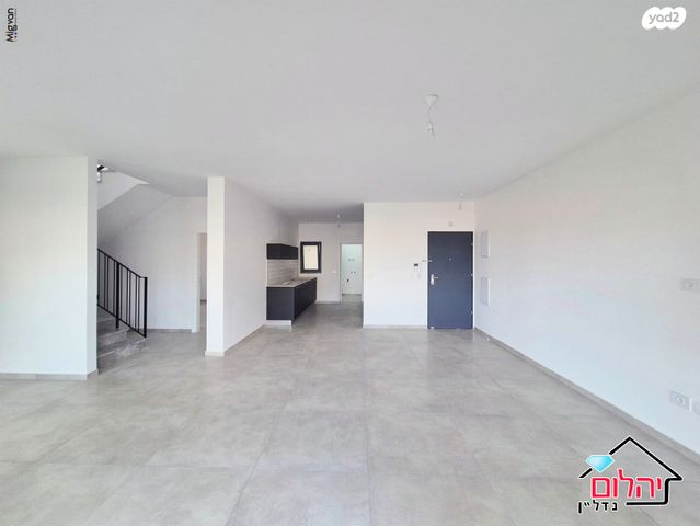 דופלקס, כפר סבא הירוקה, כפר סבא