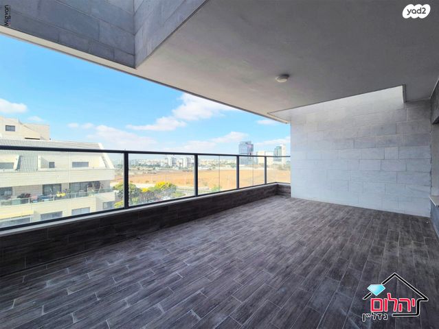 דופלקס, כפר סבא הירוקה, כפר סבא