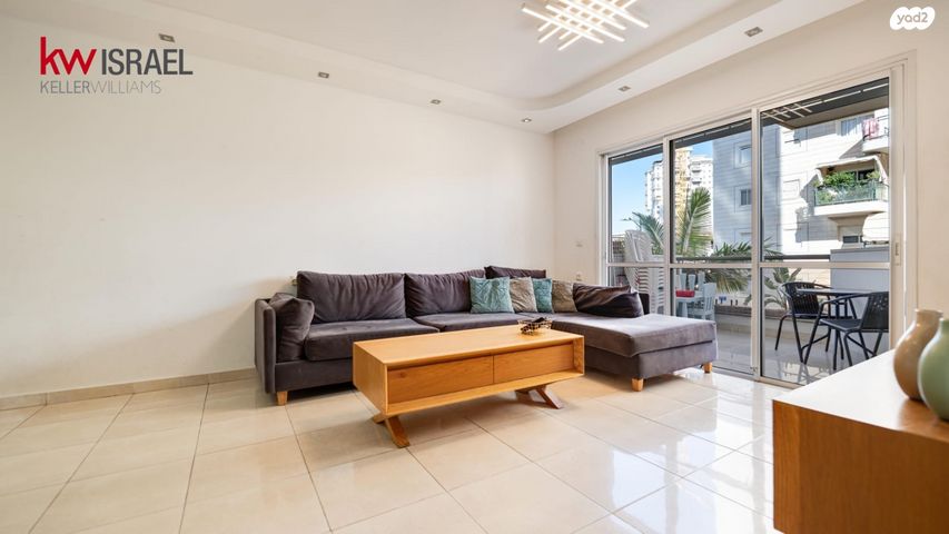 דירה, מבצע נחשון, נווה ים, ראשון לציון