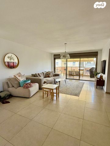 דירה, שמואל תמיר, הגוש הגדול, רמת אביב החדשה, נופי ים, תל אביב יפו