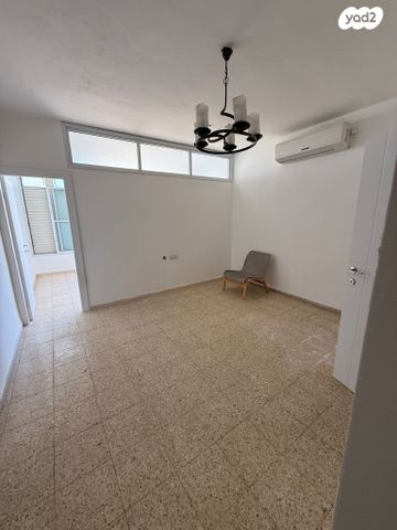 דירה, מוהליבר, רמב"ם, ראשון לציון