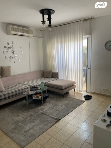 דירת גן, גני אביב, לוד