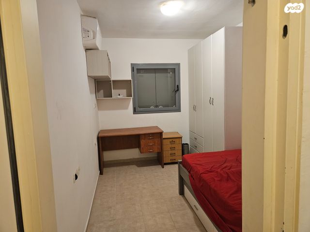 דירה, יוסף אהרונוביץ', פתח תקווה