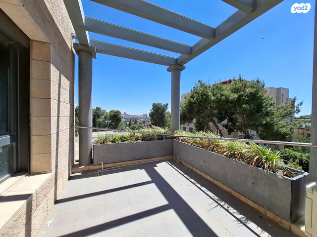 מרדכי צבי מנה 