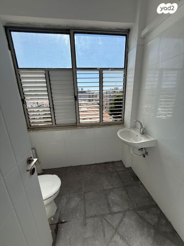 דירה, מוהליבר, רמב"ם, ראשון לציון