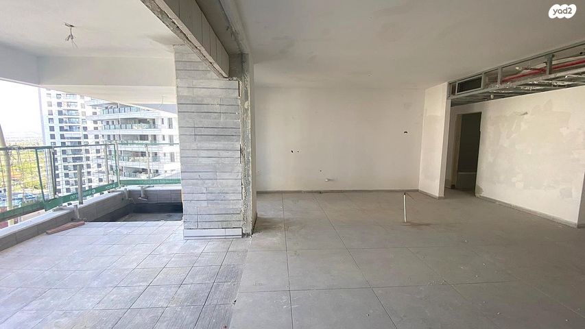 דירה, יונה וולך, גרין פארק החדשה, הוד השרון