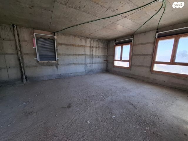 דירה, מרדכי צבי מנה, טלביה, קוממיות, ירושלים