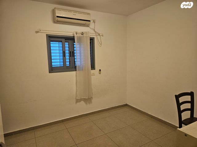 דירה, יוסף אהרונוביץ', פתח תקווה