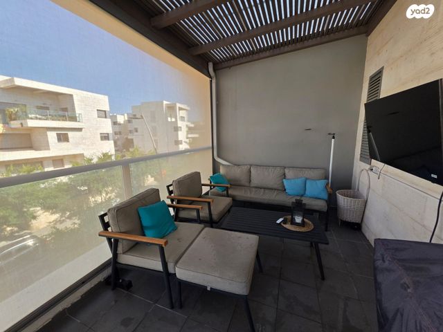 דירה, הציפורים, מודיעין מכבים רעות