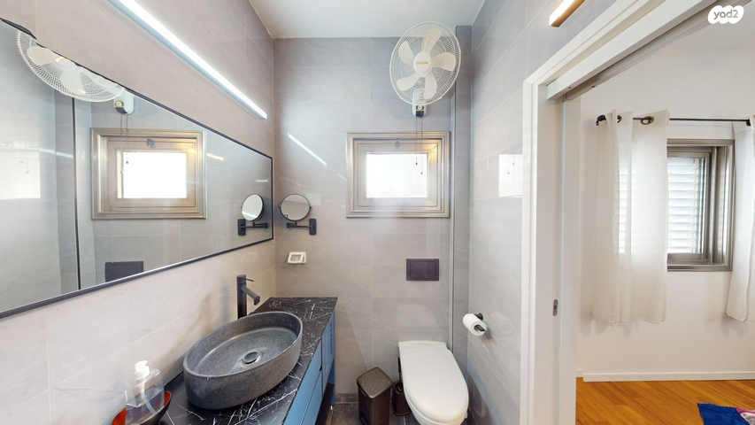 גג/ פנטהאוז, נחום סוקולוב, תל אביב יפו