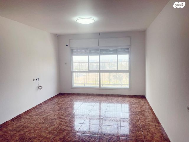 גג/ פנטהאוז, מוטה גור 10, גן מוטה גור, עכו