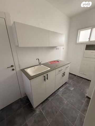 דירה, מוהליבר, רמב"ם, ראשון לציון