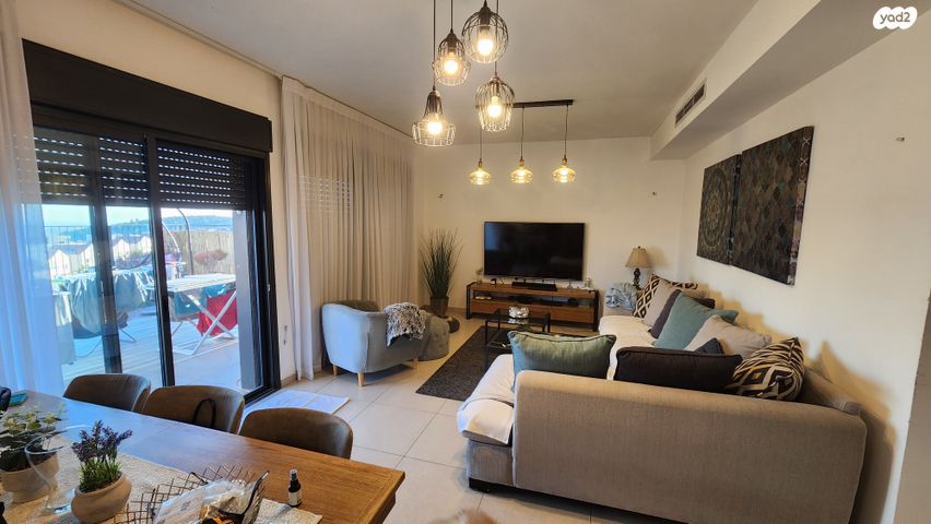 גג/ פנטהאוז, סנסן, צור הדסה