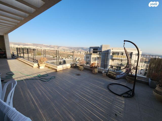 גג/ פנטהאוז, סנסן, צור הדסה