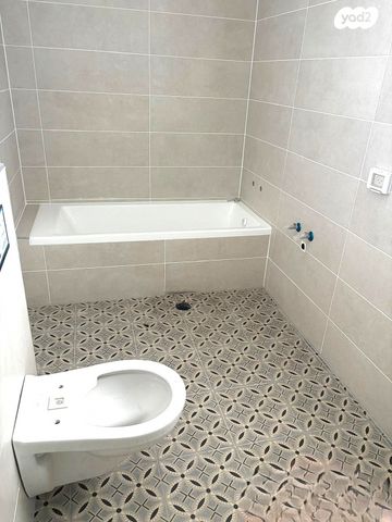 דירה, יונה וולך, גרין פארק החדשה, הוד השרון