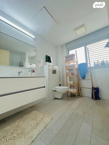 גג/ פנטהאוז, הזמיר 76, נהריה הירוקה, נהריה