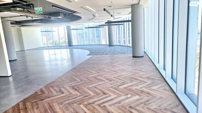 משרדים, קרית אונו