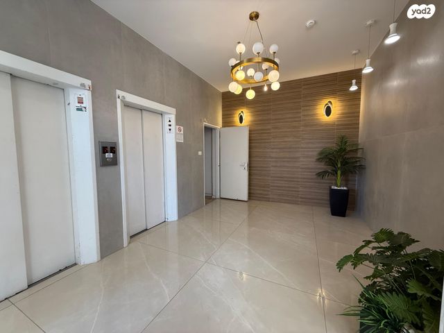 משרדים, דרך רזיאל 11, צפון מזרח מרכז העיר, נתניה