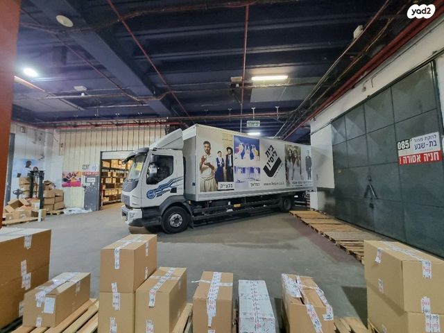 מחסנים, תל אביב יפו