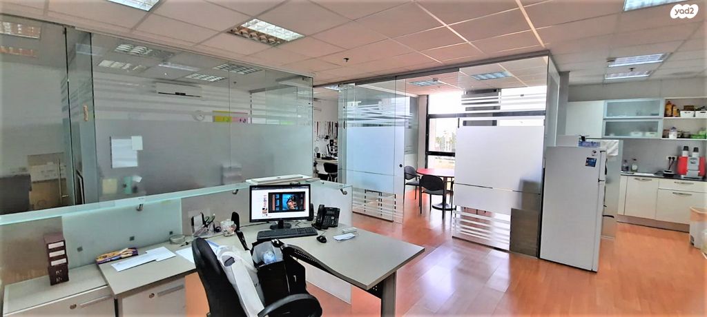 אזור תעשיה א