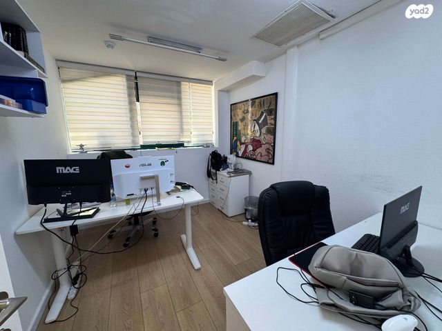 משרדים, בצלאל, בורסה, רמת גן