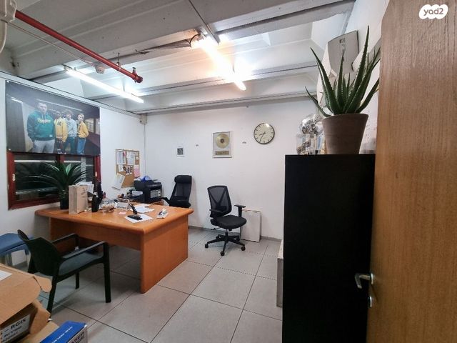 מחסנים, תל אביב יפו