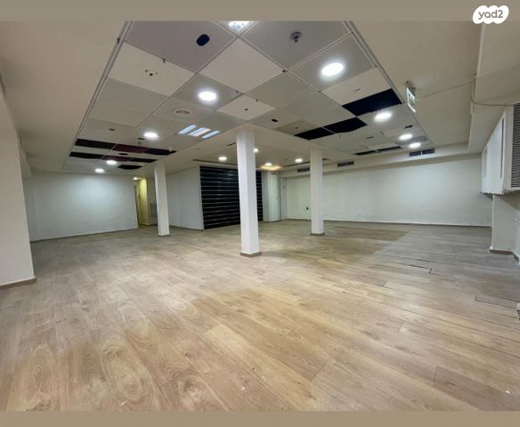 חנויות/ שטח מסחרי, כפר סבא