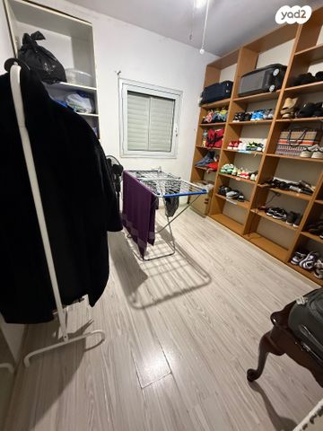 חנויות/ שטח מסחרי, ויצמן, הפרחים, כפר סבא