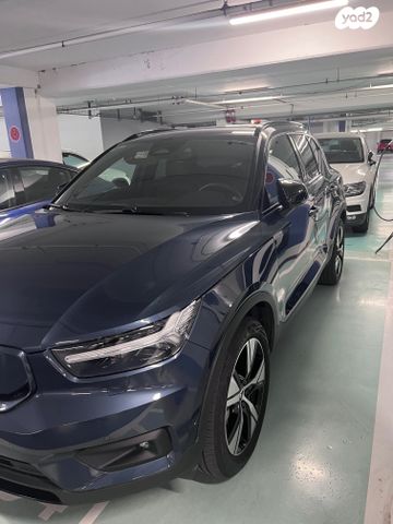 מודעת רכב וולוו XC40