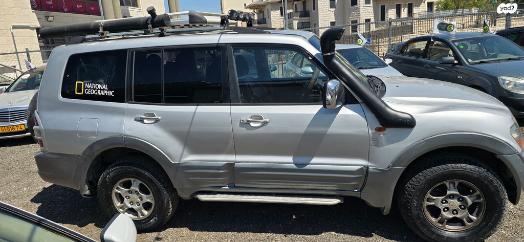 מיצובישי פג'רו