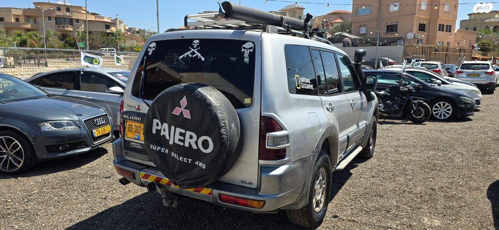 מיצובישי פג'רו