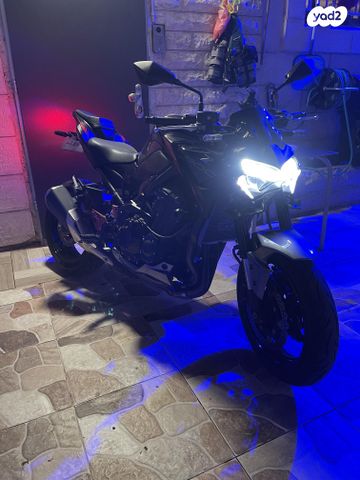 קאוואסאקי Z900