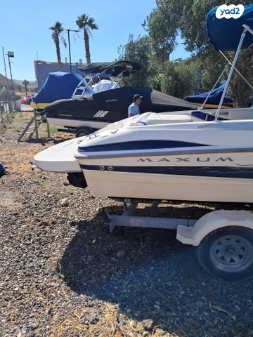 יאכטות - סירות מנוע