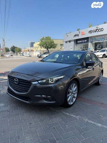 מודעת רכב מאזדה 3