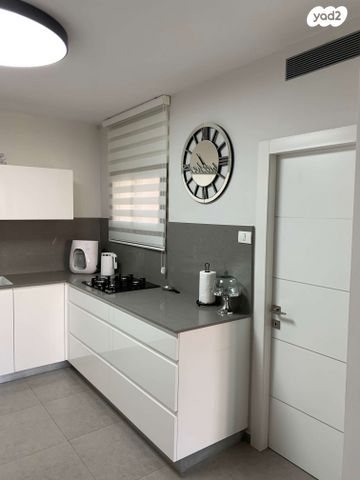 דירה, לסקוב 18, בן גוריון, חולון