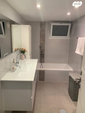 דירה, לסקוב 18, בן גוריון, חולון