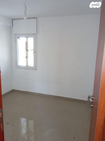 דירה, אפרים צור 5, שקמים ואגמים, אשקלון