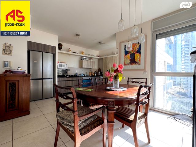 דירה, דודו דותן, עיר ימים, נתניה