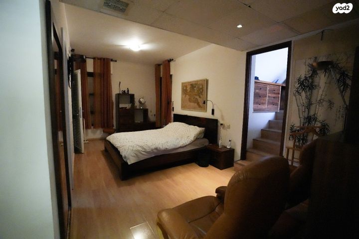 בית פרטי/ קוטג', גילון