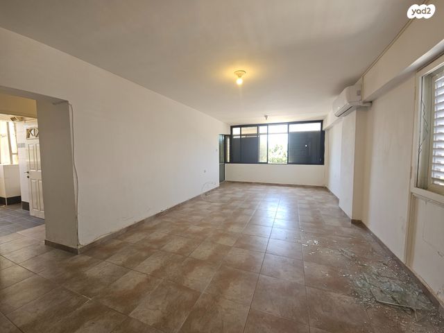 דירה, נחל הבשור, מכללת תל אביב יפו, דקר, תל אביב יפו