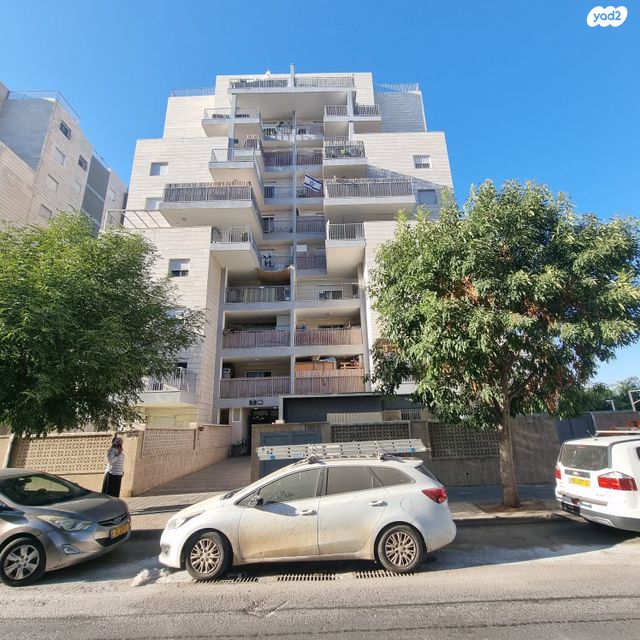 דירה, שבט יהודה 4, אחיסמך, לוד