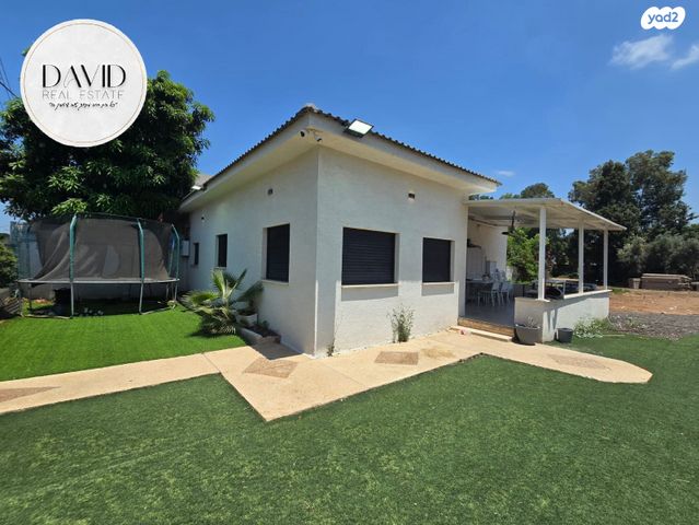 קיבוץ גלויות 