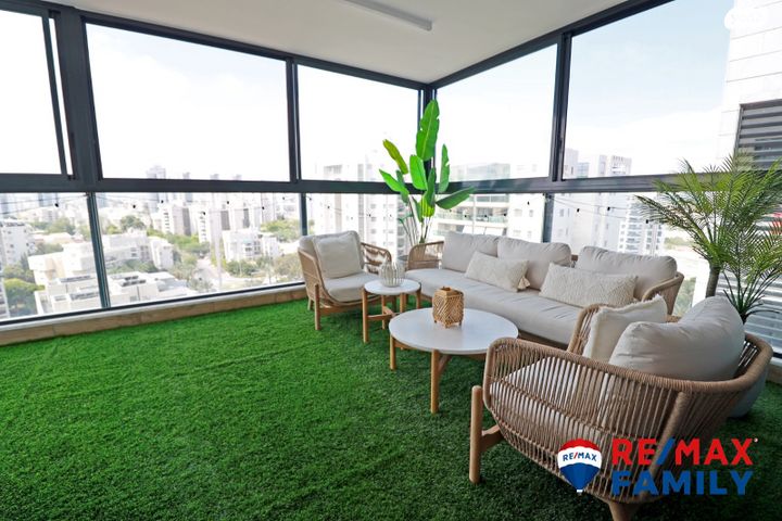 דירה, מנחם בגין, נווה גנים, קרית מוצקין