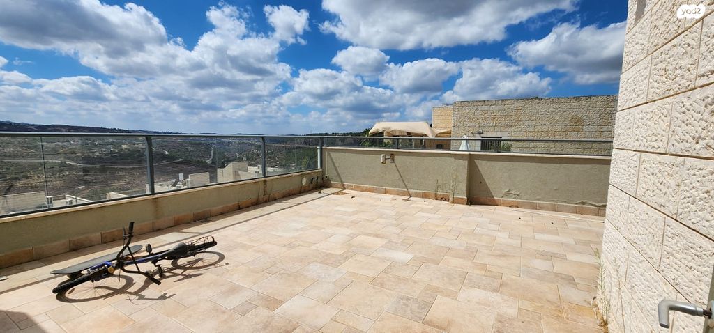 דירת גן, יעקב צור, גבעת משואה, ירושלים