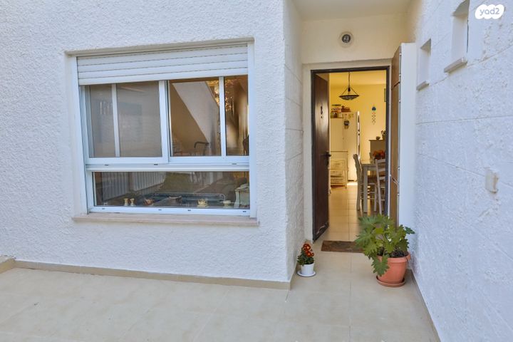 דירת גן, הפסגה 27, אריאל