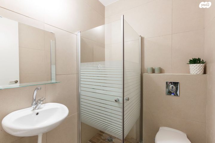 דירת גן, בן אחיטוב 7, עג'מי, גבעת העליה, תל אביב יפו