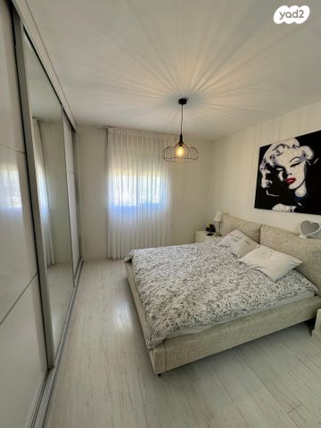 דירה, צבי ישי, ליבת העיר, יהוד מונוסון