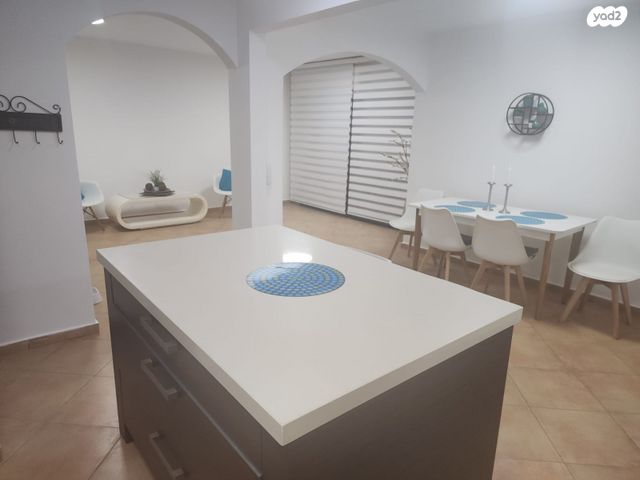 דירת גן, קרני שומרון